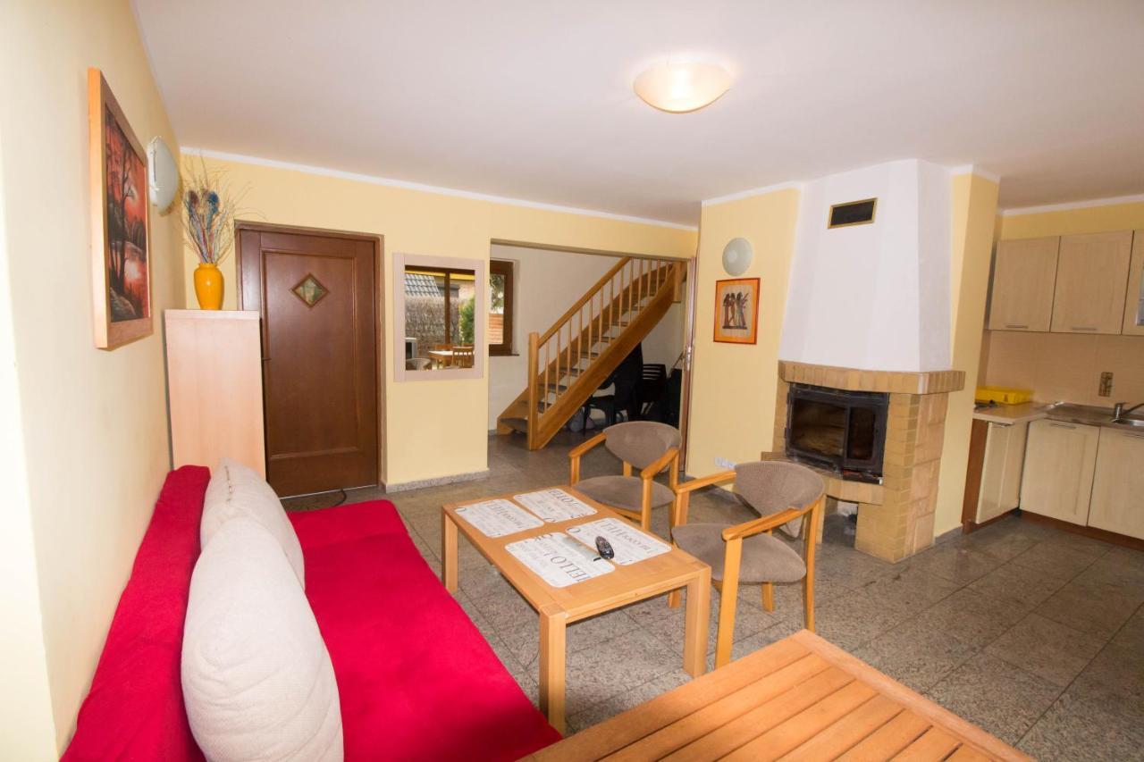 Villa Dom Koral Poddąbie Extérieur photo