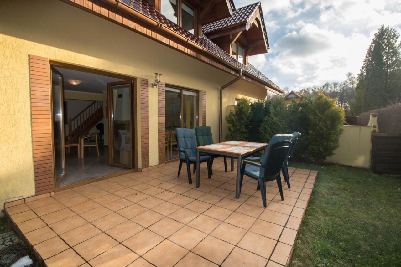 Villa Dom Koral Poddąbie Extérieur photo